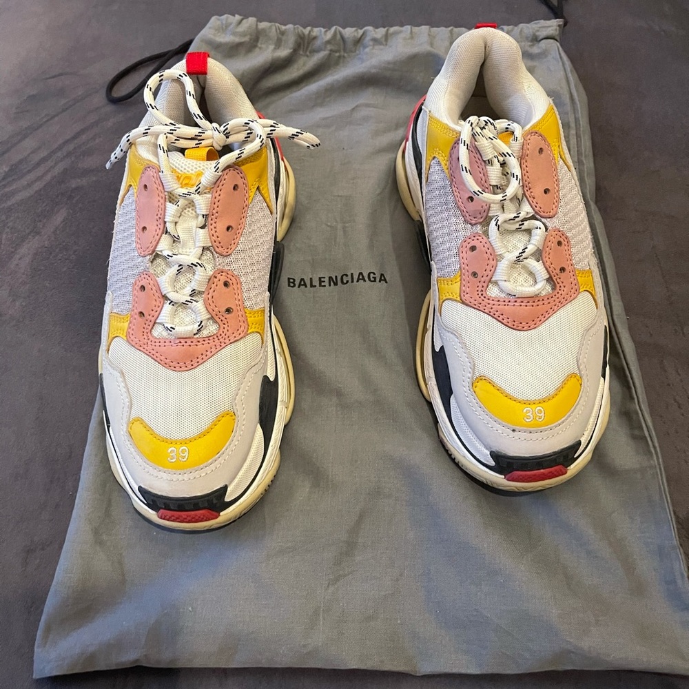 Balenciaga Triple S Cream Yellow Red size 39